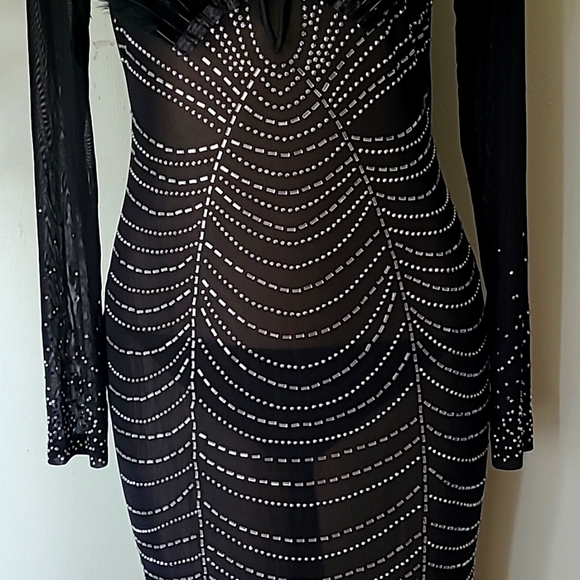 Beautiful party dress gown size M-L - Picture 5 of 8